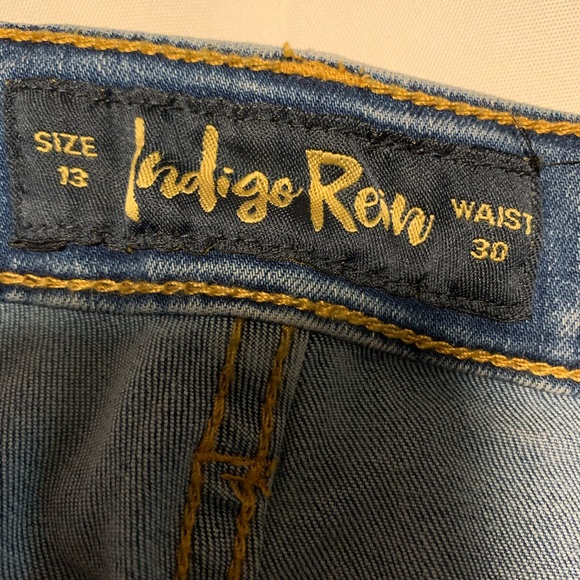 High Rise Short pants - Picture 2 of 3